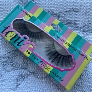 Ioni Lashes